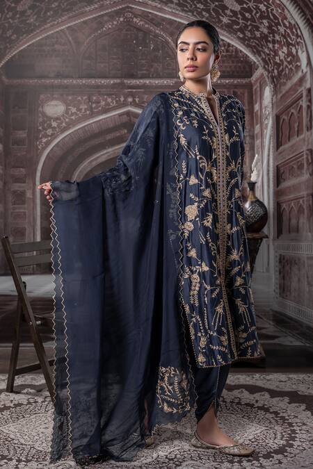 Buy_Label Radini_Blue Chanderi Pearls, Embroidery, Zari Split V-neck Navy Floral Kurta Set _Online_at_Aza_Fashions