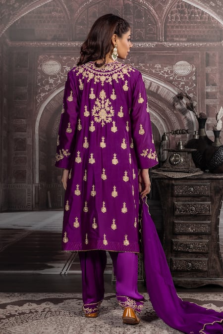Shop Label Radini Purple Chanderi Pearls, Embroidery, Zari Round Neck Paisley Hand Kurta Set at Aza Fashions Shop_Label Radini_Purple Chanderi Pearls, Embroidery, Zari Round Neck Paisley Hand Kurta Set _at_Aza_Fashions
