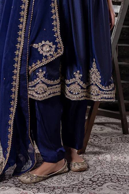 Buy Label Radini Blue Chanderi Embroidery, Zari V-neck Kirandori Navy Kurta Set Online at Aza Fashions Buy_Label Radini_Blue Chanderi Embroidery, Zari V-neck Kirandori Navy Kurta Set _Online_at_Aza_Fashions