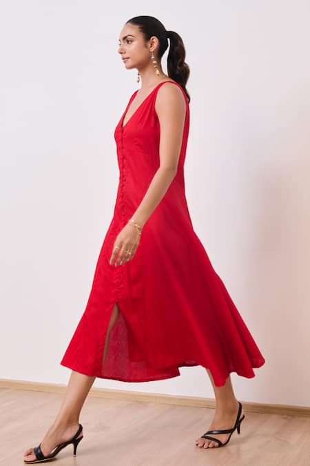 Buy_Moontara_Red Cotton Satin V-neck Deep Midi Dress _Online_at_Aza_Fashions