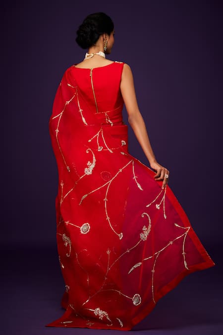 Shop Issa Studio By Chetana & Swathi Red Organza Sequins, Zari V-neck Zardozi Embroidered Saree Set at Aza Fashions Shop_Issa Studio By Chetana & Swathi_Red Organza Sequins, Zari V-neck Zardozi Embroidered Saree Set _at_Aza_Fashions