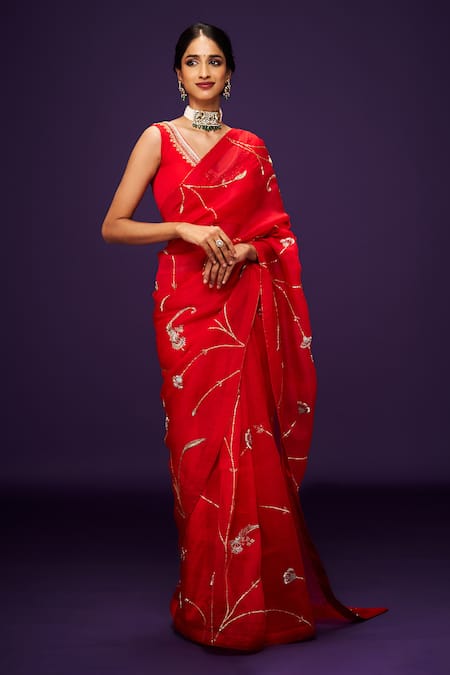 Issa Studio By Chetana & Swathi Red Organza Sequins, Zari V-neck Zardozi Embroidered Saree Set Online at Aza Fashions Issa Studio By Chetana & Swathi_Red Organza Sequins, Zari V-neck Zardozi Embroidered Saree Set _Online_at_Aza_Fashions