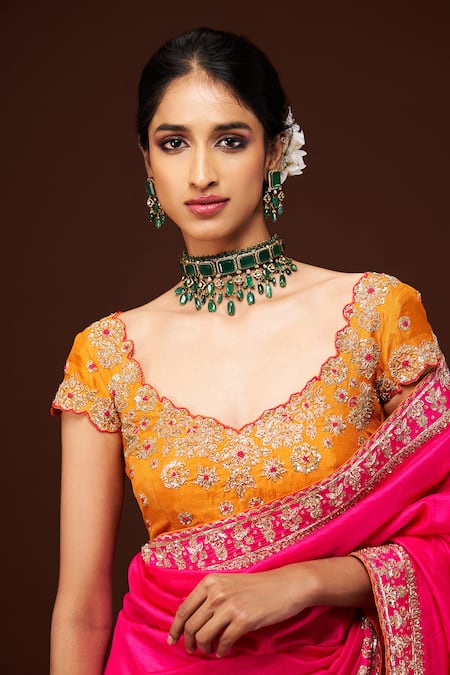 Issa Studio By Chetana & Swathi_Yellow Silk Embroidery Round Neck Bloom Saree Set _at_Aza_Fashions