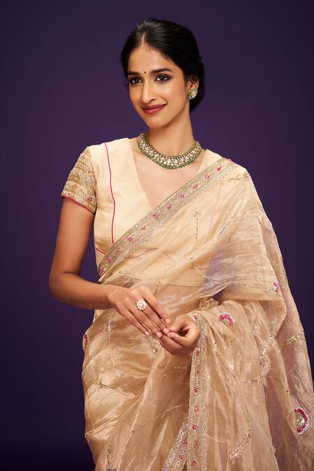 Shop_Issa Studio By Chetana & Swathi_Ivory Organza, Tissue Embroidery, Sequins V-neck Bloom Saree Set _Online_at_Aza_Fashions