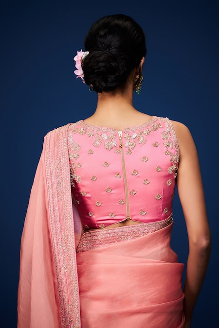 Issa Studio By Chetana & Swathi_Pink Organza Embroidery Boat Neck Bahar Saree Set _at_Aza_Fashions