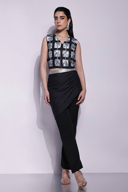 Buy Devina Juneja Black Crepe, Satin Metallic Thread V-neck And Silver Applique V Crop Top Online at Aza Fashions Buy_Devina Juneja_Black Crepe, Satin Metallic Thread V-neck And Silver Applique V Crop Top_Online_at_Aza_Fashions