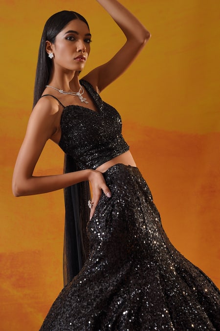 Kapda Dori Black Net, Linen Sequins, Crystals, Cut Work One Embellished Mermaid Lehenga Set at Aza Fashions Kapda Dori_Black Net, Linen Sequins, Crystals, Cut Work One Embellished Mermaid Lehenga Set _at_Aza_Fashions