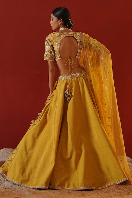 Kapda Dori Yellow Net, Silk Cut Work, Sequins, Floral Scatter Embroidered Lehenga Set Online at Aza Fashions Kapda Dori_Yellow Net, Silk Cut Work, Sequins, Floral Scatter Embroidered Lehenga Set _Online_at_Aza_Fashions