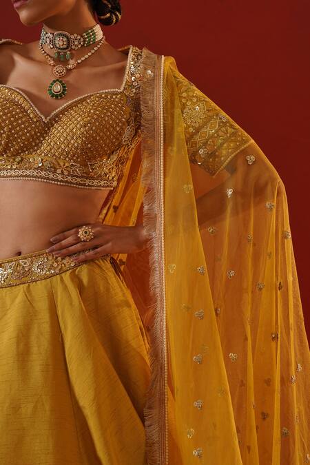 Buy Kapda Dori Yellow Net, Silk Cut Work, Sequins, Floral Scatter Embroidered Lehenga Set Online at Aza Fashions Buy_Kapda Dori_Yellow Net, Silk Cut Work, Sequins, Floral Scatter Embroidered Lehenga Set _Online_at_Aza_Fashions