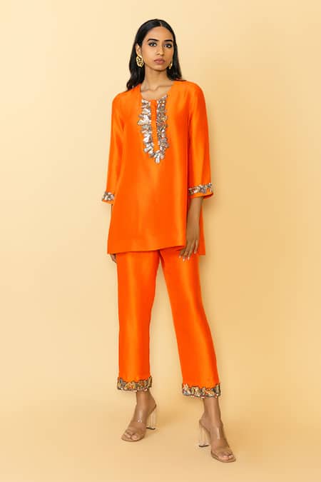 Maison Blu_Orange Silk, Linen Embroidery Round Neck 3d Tunic And Pant Set _Online_at_Aza_Fashions