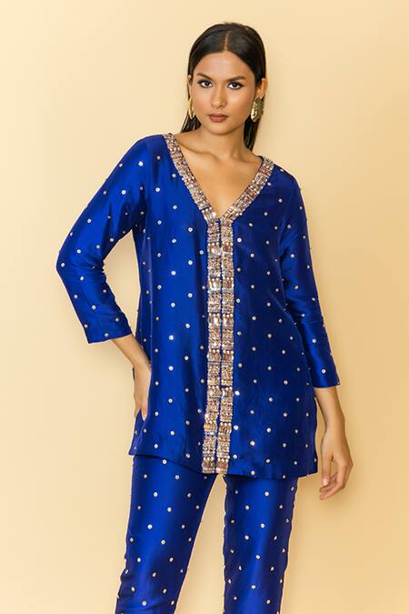 Buy_Maison Blu_Blue Silk, Lurex Sequins V-neck Embellished Kurta And Pant Set _Online_at_Aza_Fashions