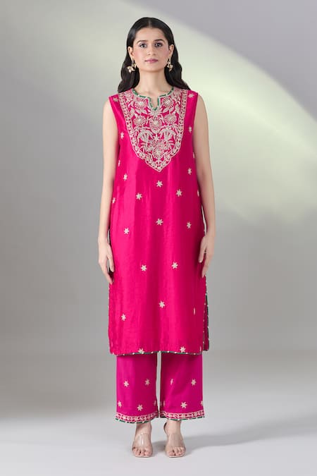 Buy_Maison Shefali_Pink Chanderi Silk, Modal Zari, Embroidery Round Neck Floral Zardozi Kurta Set 