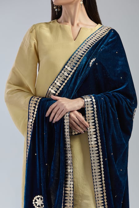 Buy_Naintara Bajaj_Blue Velvet Beads, Stones, Embroidery Floral Dupatta _Online_at_Aza_Fashions