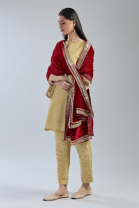 Shop_Naintara Bajaj_Maroon Velvet Beads, Stones Floral Embroidered Dupatta _at_Aza_Fashions