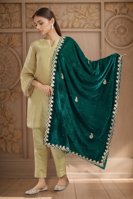 Samyukta Singhania Gota Patti Paisley Embroidered Dupatta 