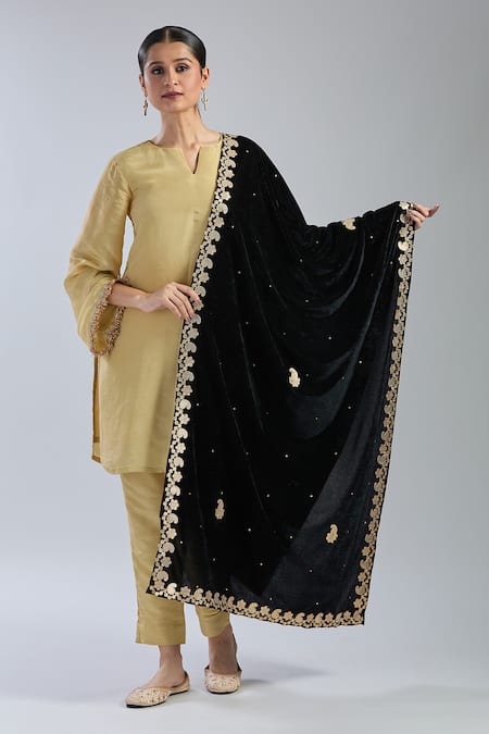 Shop Naintara Bajaj Black Velvet Gota Patti, Embroidery Dupatta at Aza Fashions Shop_Naintara Bajaj_Black Velvet Gota Patti, Embroidery Dupatta _at_Aza_Fashions