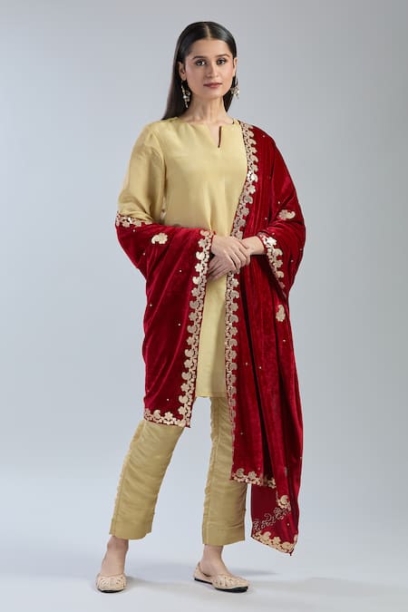 Shop Naintara Bajaj Maroon Velvet Embroidery Paisley Work Dupatta at Aza Fashions Shop_Naintara Bajaj_Maroon Velvet Embroidery Paisley Work Dupatta _at_Aza_Fashions