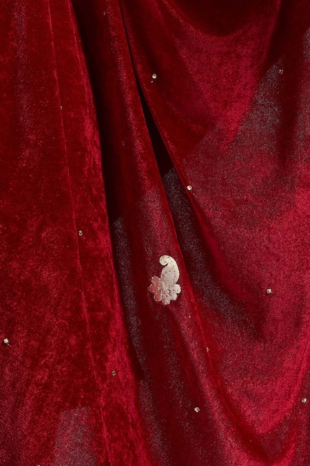 Naintara Bajaj Maroon Velvet Embroidery Paisley Work Dupatta Online at Aza Fashions Naintara Bajaj_Maroon Velvet Embroidery Paisley Work Dupatta _Online_at_Aza_Fashions