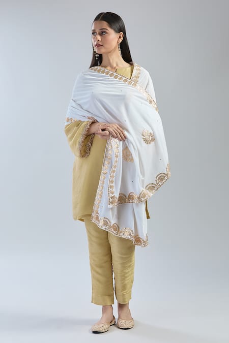 Shop Naintara Bajaj White Velvet Gota Patti, Embroidery Dupatta at Aza Fashions Shop_Naintara Bajaj_White Velvet Gota Patti, Embroidery Dupatta _at_Aza_Fashions