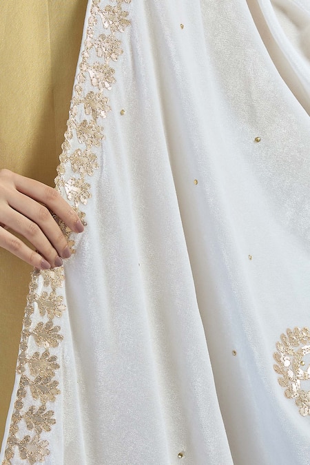 Naintara Bajaj White Velvet Gota Patti, Embroidery Dupatta Online at Aza Fashions Naintara Bajaj_White Velvet Gota Patti, Embroidery Dupatta _Online_at_Aza_Fashions