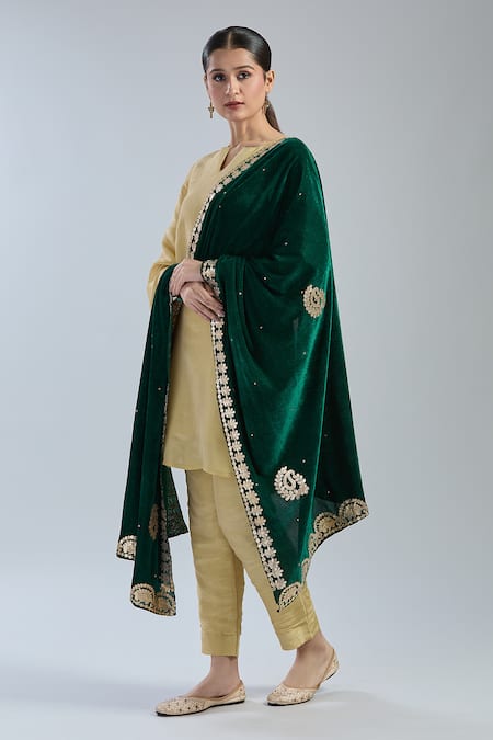 Naintara Bajaj Gota Patti Velvet Dupatta 