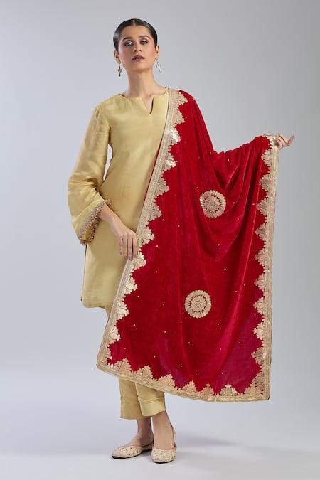 Buy_Naintara Bajaj_Red Velvet Gota Patti, Embroidery Mandala Dupatta _Online_at_Aza_Fashions