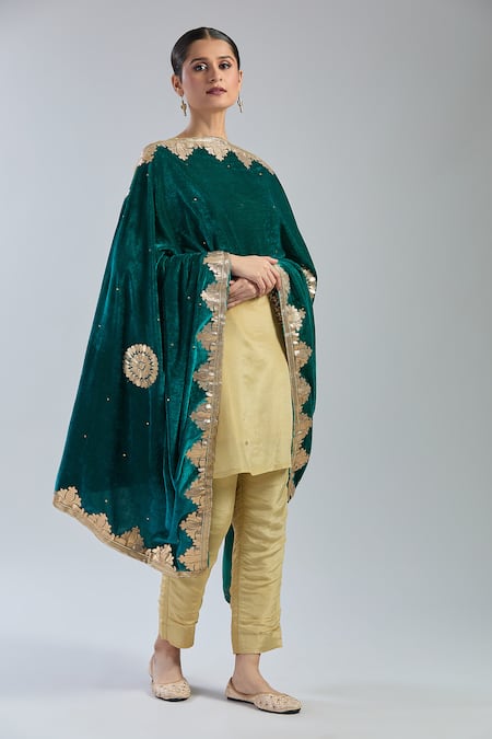 Naintara Bajaj_Green Velvet Gota Patti, Embroidery Mandala Butti Dupatta_Online_at_Aza_Fashions