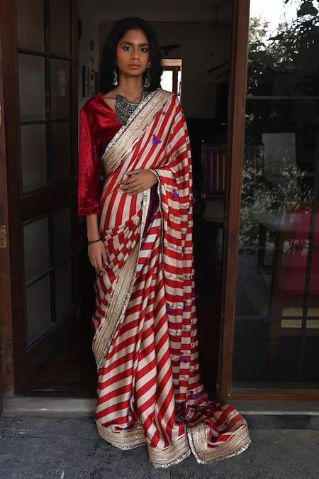 Shorshe Clothing Beige & Red Striped Gota Lace Saree 