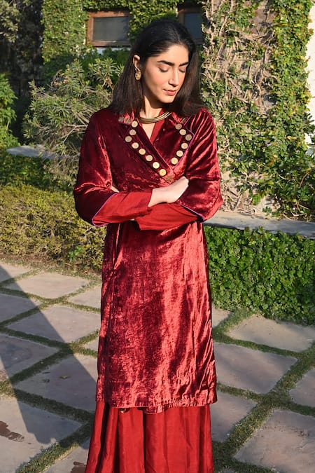 Buy_Shorshe Clothing_Red Velvet, Satin Sequins, Beads V-neck Embellished Long Jacket_Online_at_Aza_Fashions