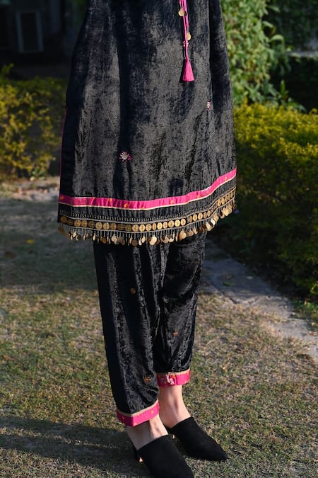 Buy_Shorshe Clothing_Black Velvet, Cotton, Satin Sequins, Beads, Coin Embroidered Kaftan With Salwar