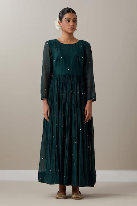 Priya Chaudhary Green Chanderi Sequins, Zari Round Neck Embroidered Anarkali Set Online at Aza Fashions Priya Chaudhary_Green Chanderi Sequins, Zari Round Neck Embroidered Anarkali Set _Online_at_Aza_Fashions