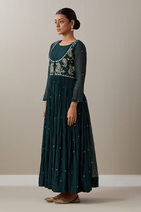 Priya Chaudhary Green Chanderi Sequins, Zari Round Neck Embroidered Anarkali Set at Aza Fashions Priya Chaudhary_Green Chanderi Sequins, Zari Round Neck Embroidered Anarkali Set _at_Aza_Fashions