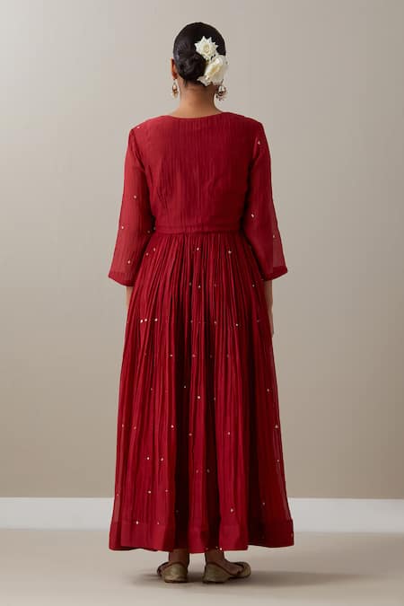 Shop Priya Chaudhary Red Chanderi Sequins, Zari Round Neck Pleated Anarkali And Embroidered Koti Jacket at Aza Fashions Shop_Priya Chaudhary_Red Chanderi Sequins, Zari Round Neck Pleated Anarkali And Embroidered Koti Jacket _at_Aza_Fashions