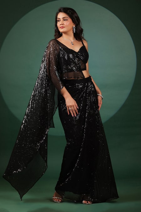 Buy_B'Infinite_Black Lycra Sequins Sweetheart Neck Eclipse Pre Draped Saree Set _Online_at_Aza_Fashions