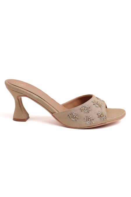 Buy_Preet Kaur_Gold Embroidery, Applique Butti Heels _Online_at_Aza_Fashions