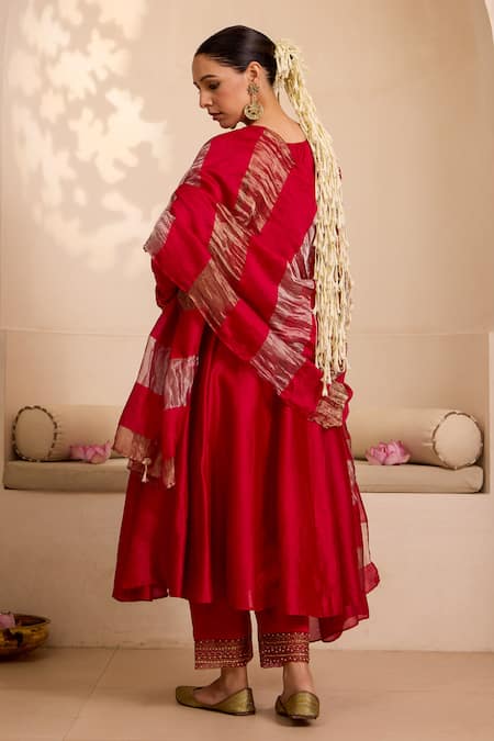 Label Mansi Nagdev Red Hand Embroidered Anarkali Pant Set 