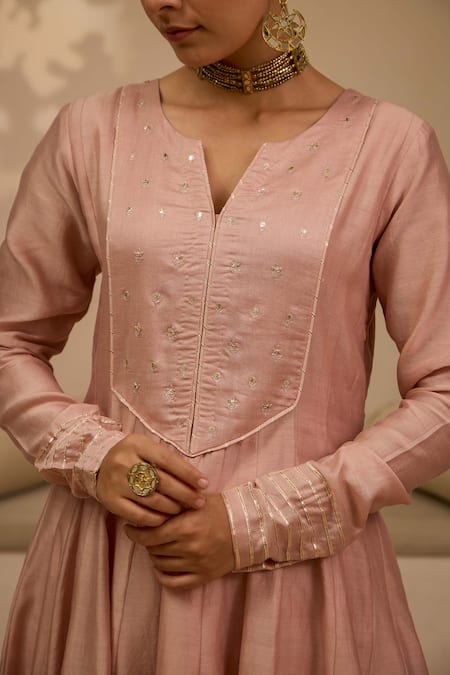 Label Mansi Nagdev Pink Chanderi Gota Patti, Zari, Embroidery V-neck Hand Anarkali Set Online at Aza Fashions Label Mansi Nagdev_Pink Chanderi Gota Patti, Zari, Embroidery V-neck Hand Anarkali Set _Online_at_Aza_Fashions