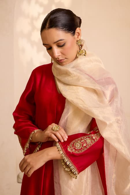 Buy_Label Mansi Nagdev_Red Embroidery, Sequins V-neck A-line Kurta Set With Dupatta 