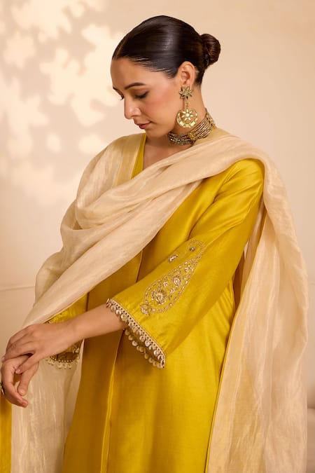 Label Mansi Nagdev_Yellow Chanderi Sequins V-neck Hand Embroidered Kurta Set _Online_at_Aza_Fashions