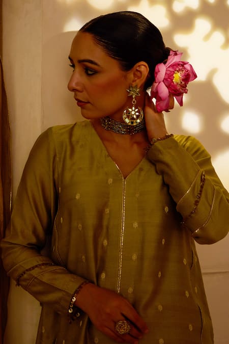 Shop_Label Mansi Nagdev_Green Chanderi Embroidery V-neck Floral Woven Kurta Sharara Set _Online_at_Aza_Fashions