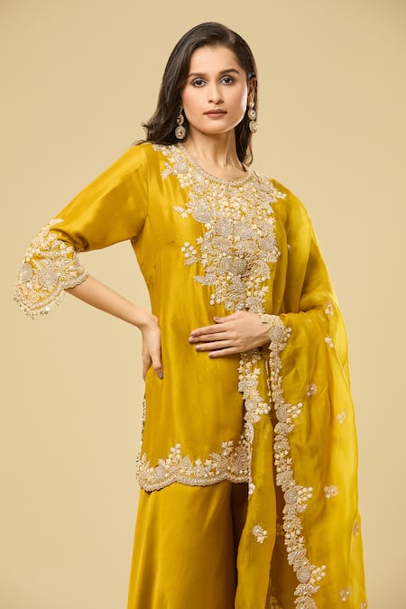 Prisho_Yellow Silk, Chiffon Embroidery Round Neck Floral Applique Kurta Set _Online_at_Aza_Fashions