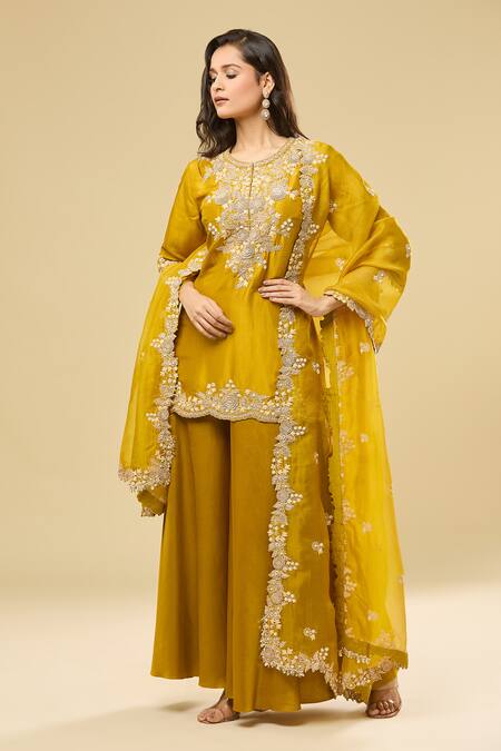 Buy_Prisho_Yellow Silk, Chiffon Embroidery Round Neck Floral Applique Kurta Set 