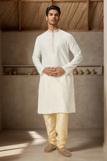 Arihant Rai Sinha Embroidered Cream Kurta Set With Churidar 