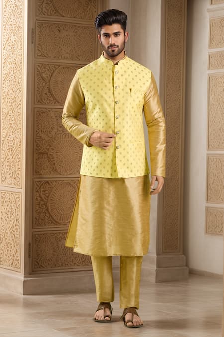 Samyukta Singhania Leaf Motif Yellow Bundi Kurta Set 