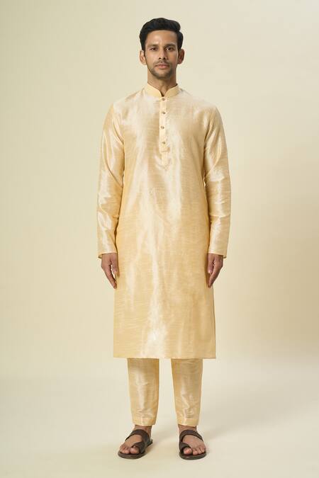 Arihant Rai Sinha_Pink Brocade, Silk Embroidery Leaf Motif Bundi With Straight Kurta Set _Online_at_Aza_Fashions