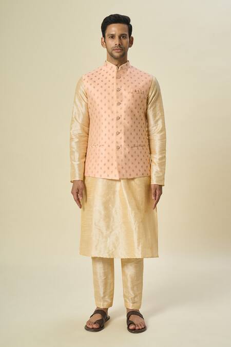 Arihant Rai Sinha_Pink Brocade, Silk Embroidery Leaf Motif Bundi With Straight Kurta Set _at_Aza_Fashions