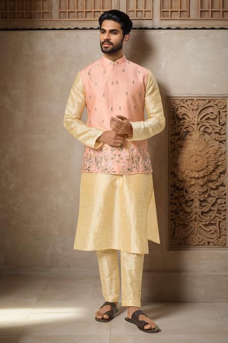 Samyukta Singhania Floral Vine Embroidered Bundi Set 