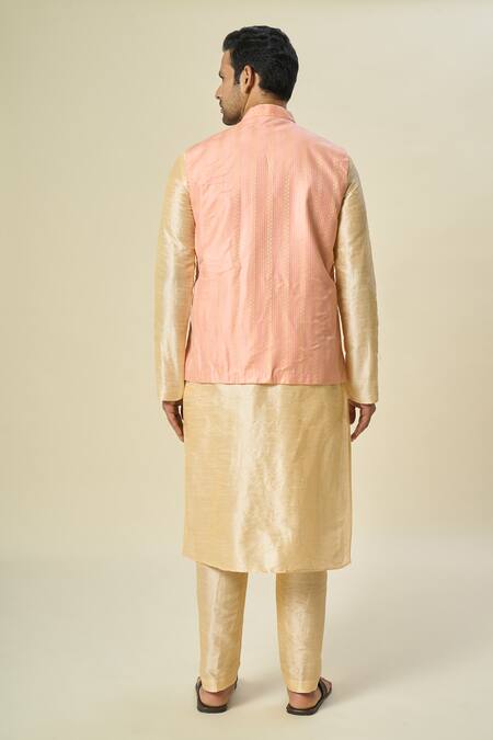 Samyukta Singhania Stripe Pattern Bundi & Kurta Set 