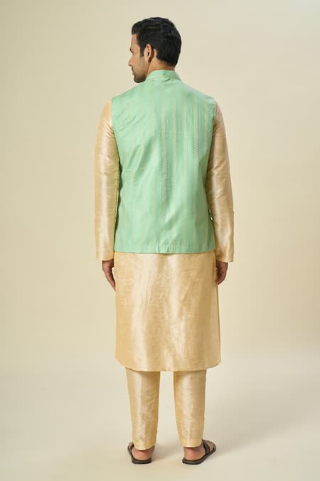 Samyukta Singhania Stripe Brocade Bundi & Solid Kurta Set 