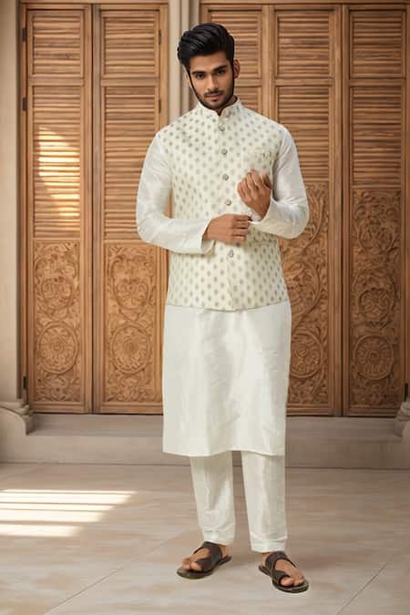 Arihant Rai Sinha Floral Butta Bundi & Kurta Set 